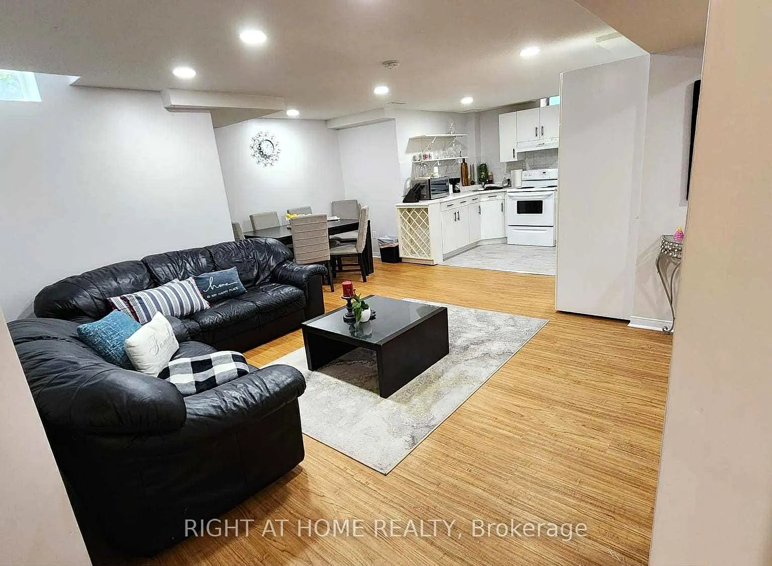 2 bed, $2,000 — Photo 3