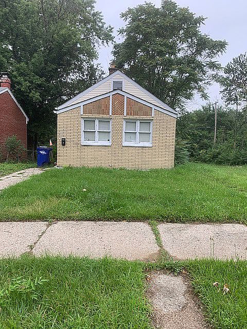 1st image of 15429 Bramell St