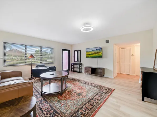 2 NW 47th St, Miami, FL 33127