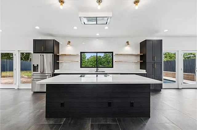 8 Park Island Dr — Photo 10