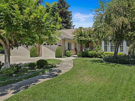 4th image of 3933 Glen Abby Cir