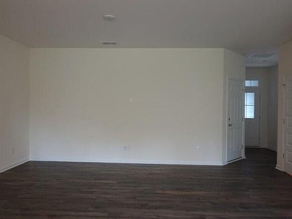 2nd image of 1336 Hopedale Dr