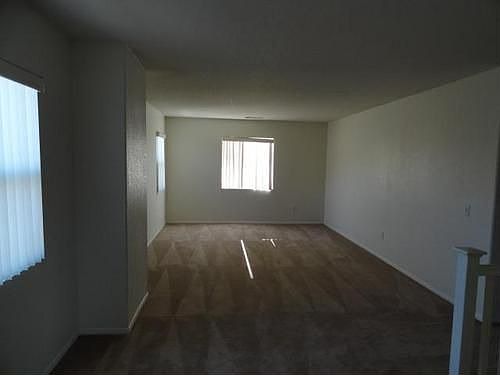 5th image of 13836 Holt Ct