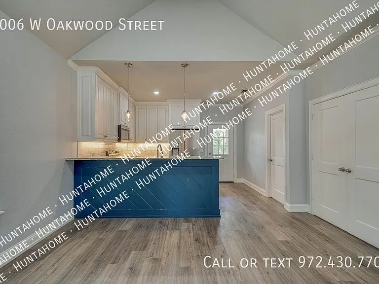 2006 W Oakwood St — Photo 4