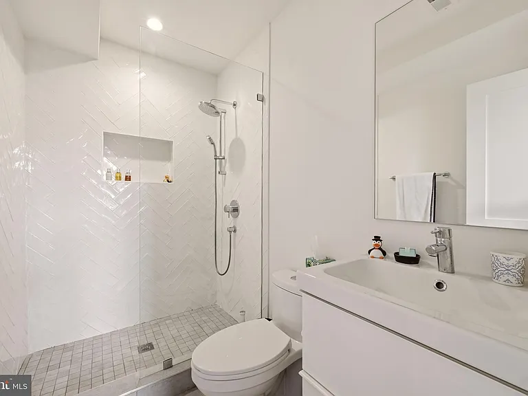 3812 13th St NW #2 — Photo 16