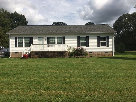 4th image of 103 Oak Lawn St