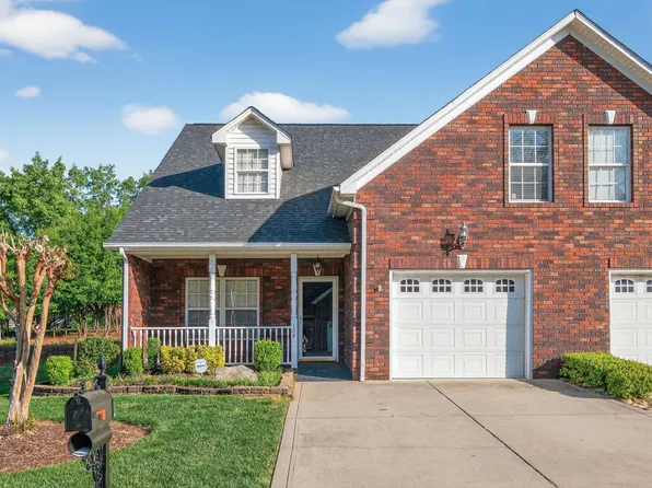 124 Quality Dr, Mount Holly, NC 28120