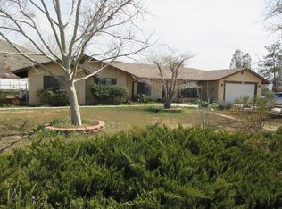 19387 Carlisle Rd, Apple Valley, CA 92307