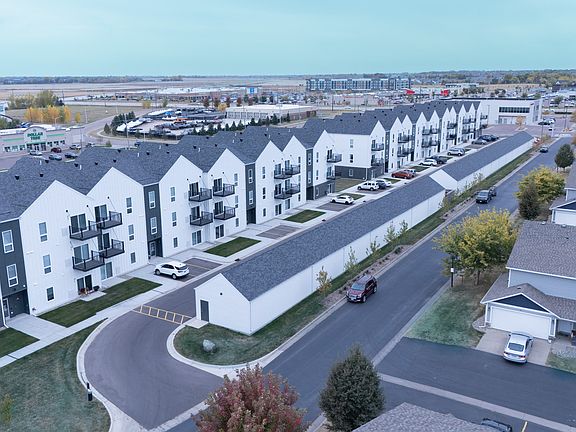 4th image of 300 W 85th St #210