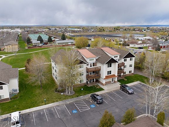 3rd image of 21 N Shore Dr APT 10