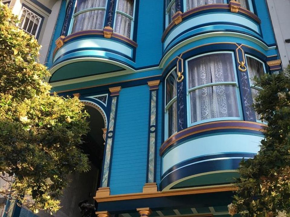 1st image of 549 Lombard St