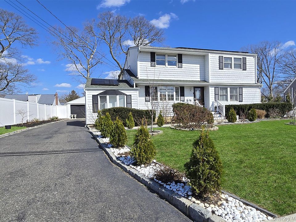 1st image of 17 Gregory Drive