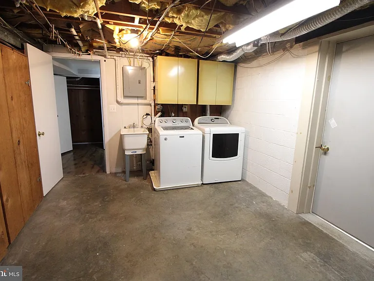 3817 Chanel Rd — Photo 24