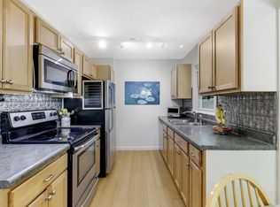 6906 Valley Pl, Minneapolis, MN 55427