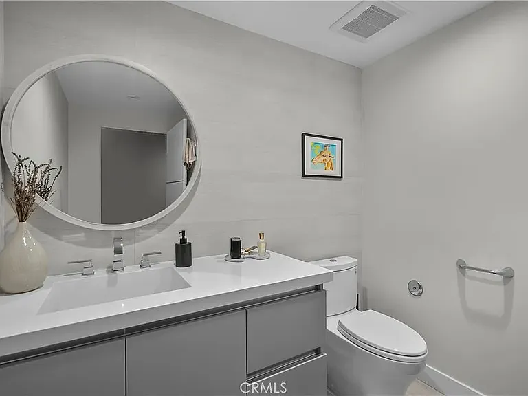 14157 Tiara St #101 — Photo 12