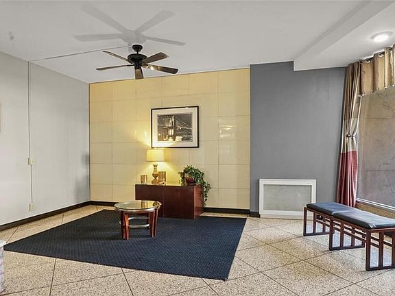 5th image of 71 Strawberry Hill Ave #605