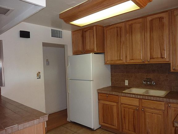4th image of 3027 W San Miguel Ave