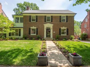 7414 Byron Pl, Saint Louis, MO