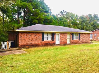 42 Lealand Ln APT B, Jackson, TN 38305