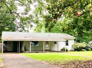 1323 Edgewood Dr, Demopolis, AL 36732