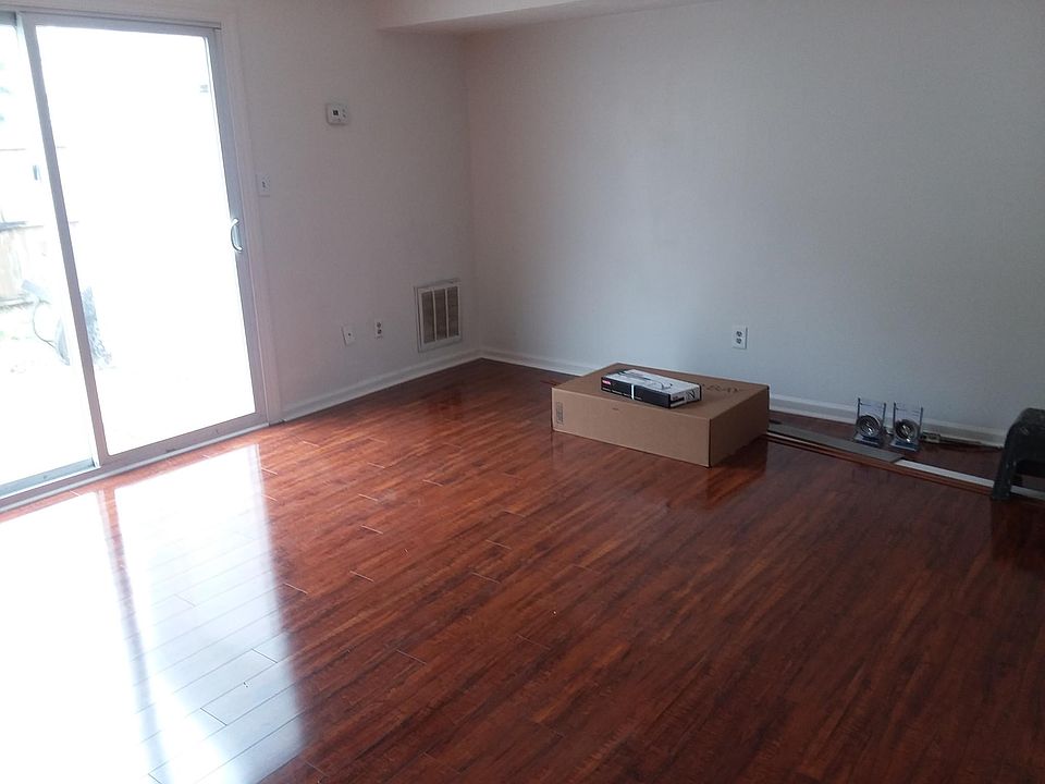 2nd image of 12 Sparrow Ct
