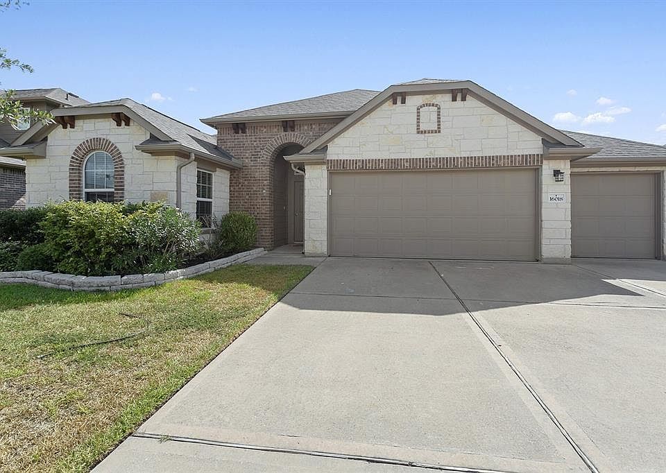 1st image of 16018 Mark Crest Dr