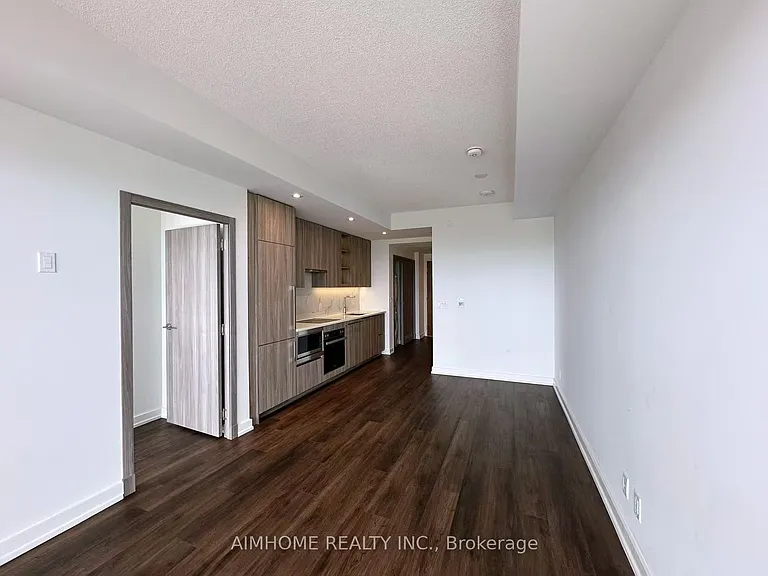 27 McMahon Dr #1705 — Photo 8