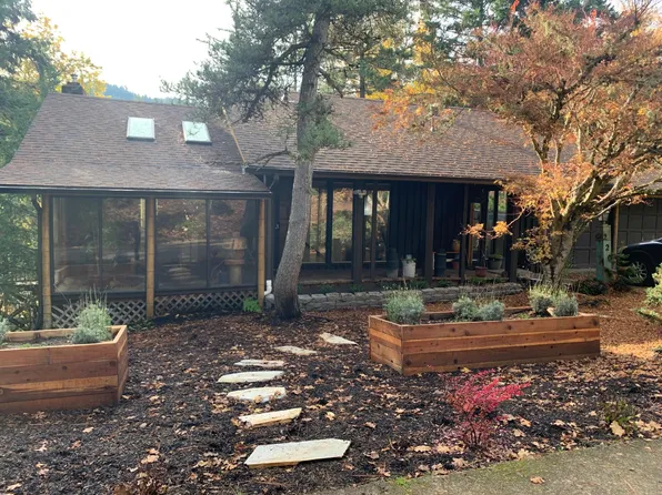 220 Brae Burn Dr #220A, Eugene, OR 97405