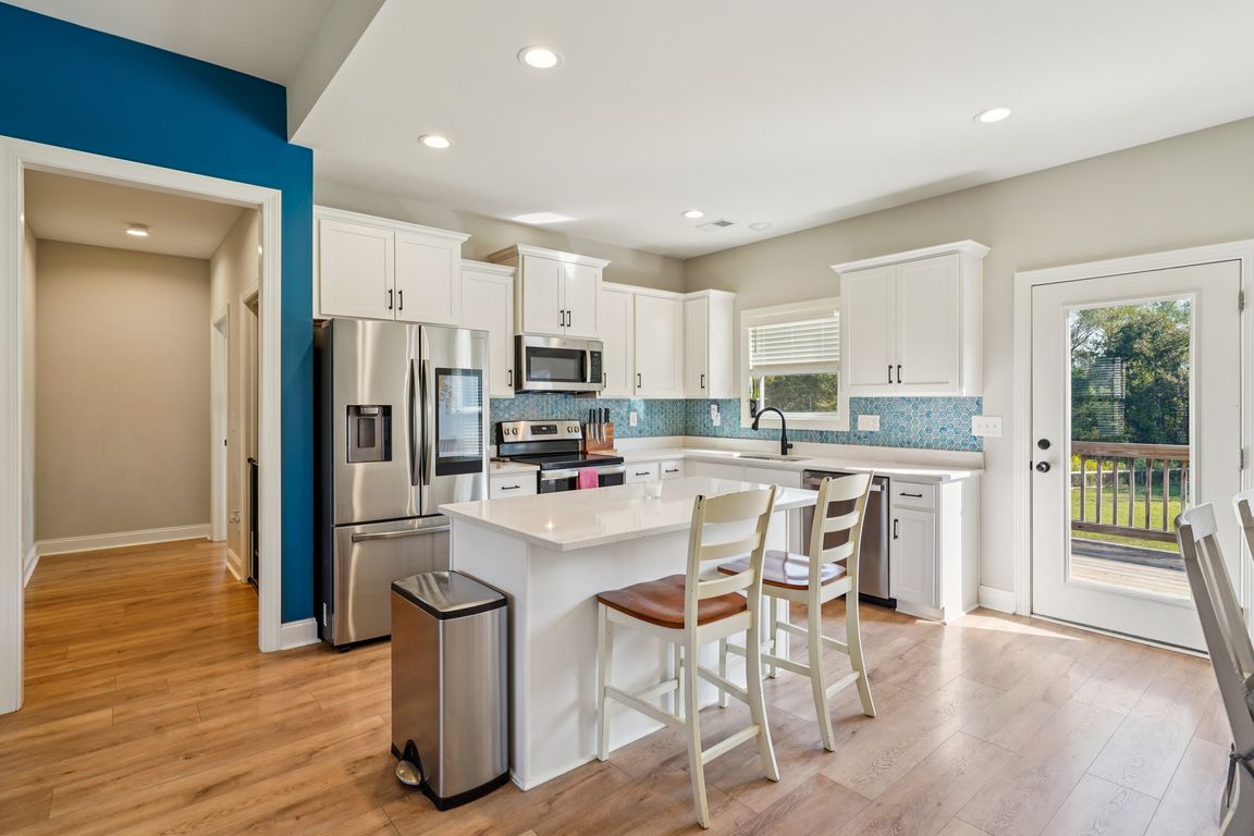 Woodruff Rd-L1809-009.jpg
