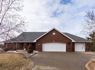 3485 Zephyr Ln, Stuart, IA 50250