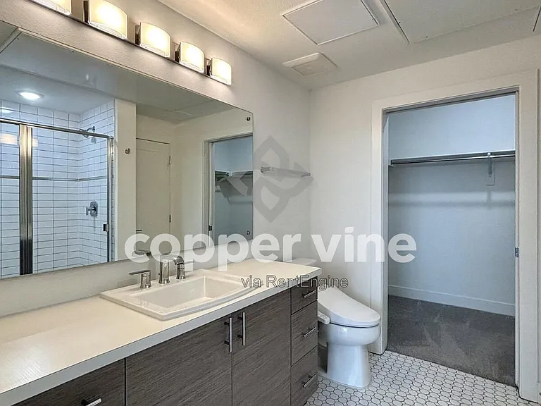 3500 S Corona St #202 — Photo 10