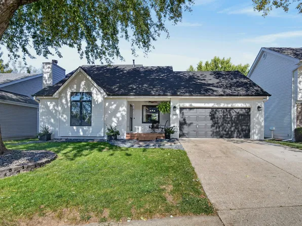 7053 Hickory Ln, Urbandale, IA 50322