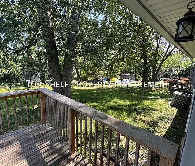 7505 SW 12th St — Photo 6