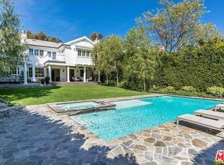 826 Greentree Rd, Pacific Palisades, CA 90272