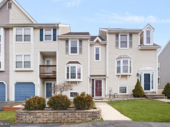 250 Palermo Dr, Bear, DE 19701