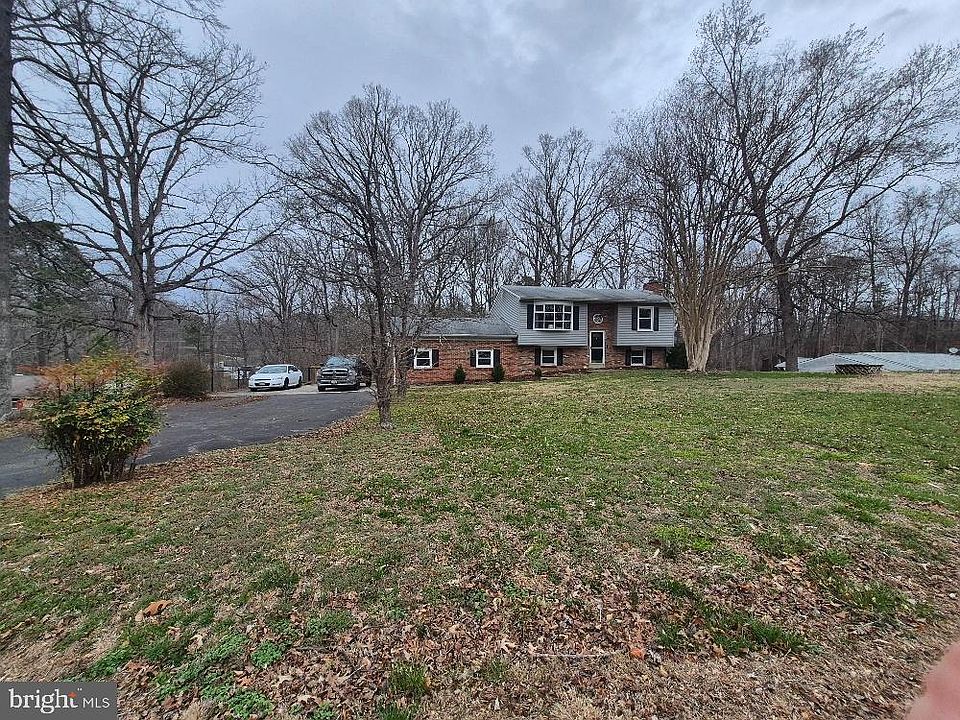 1st image of 27087 Dogwood Ln
