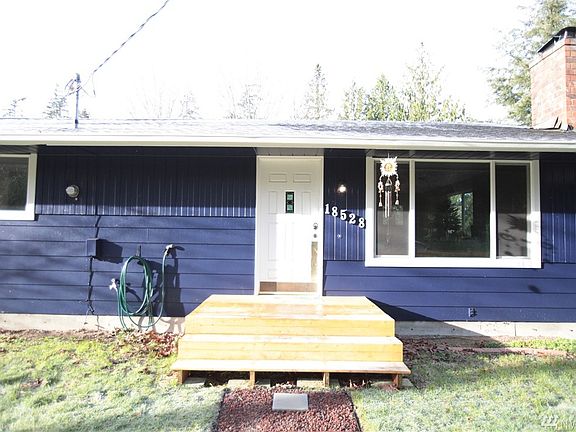 3rd image of 18528 Marine Dr