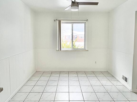 5th image of 30522 Townley St