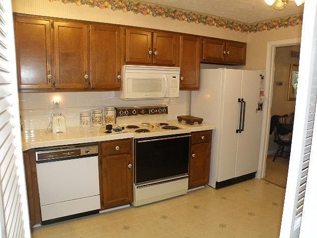 1st image of 127 Beechwood Ave