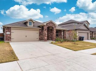 9216 Leveret Ln, Fort Worth, TX 76131