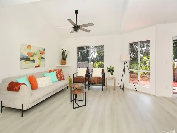 94-824 Lumiauau St APT W103, Waipahu, HI 96797