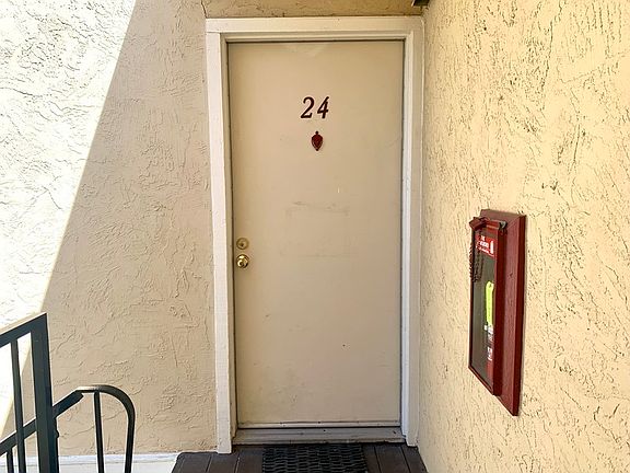 3rd image of 330 Sierra Vista Ave APT 24