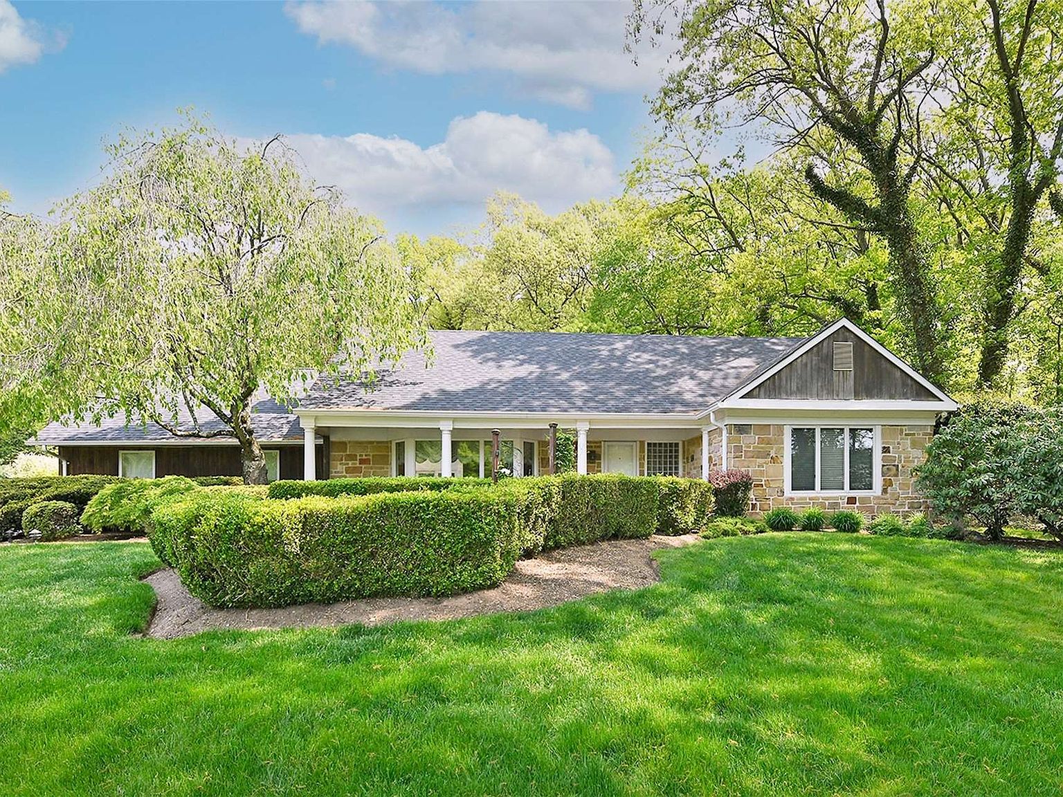 19 Truxton Road, Dix Hills, NY 11746 Zillow