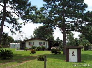 1390 W Jackson Hill Ct, Lecanto, FL 34461