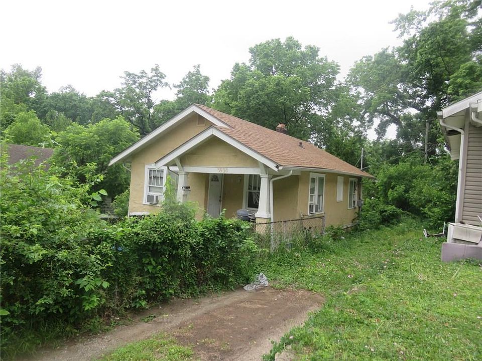 1st image of 3938 Myrtle Ave