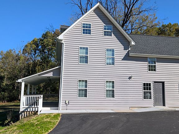 4th image of 1222 Stafford Rd