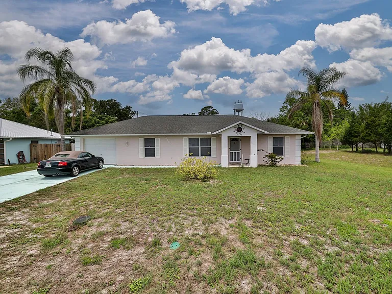 2104 India Palm Dr — Photo 2