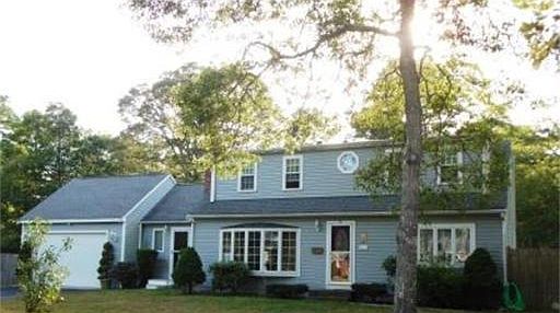 3rd image of 19 Cherry Ln