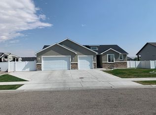 337 S Emery Ln, Idaho Falls, ID 83401