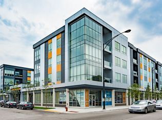 Luxe Logan Square, Chicago, IL 60647